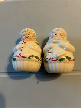 Lenox  mr & Mrs. Claus and Santa salt and pepper